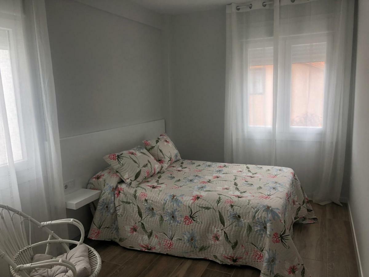 1º - Alojamiento En Pueblo Marinero Nigran Bagian luar foto